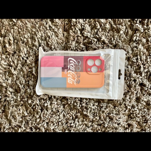 KITH iPhone 13pro Case - Picture 5 of 5